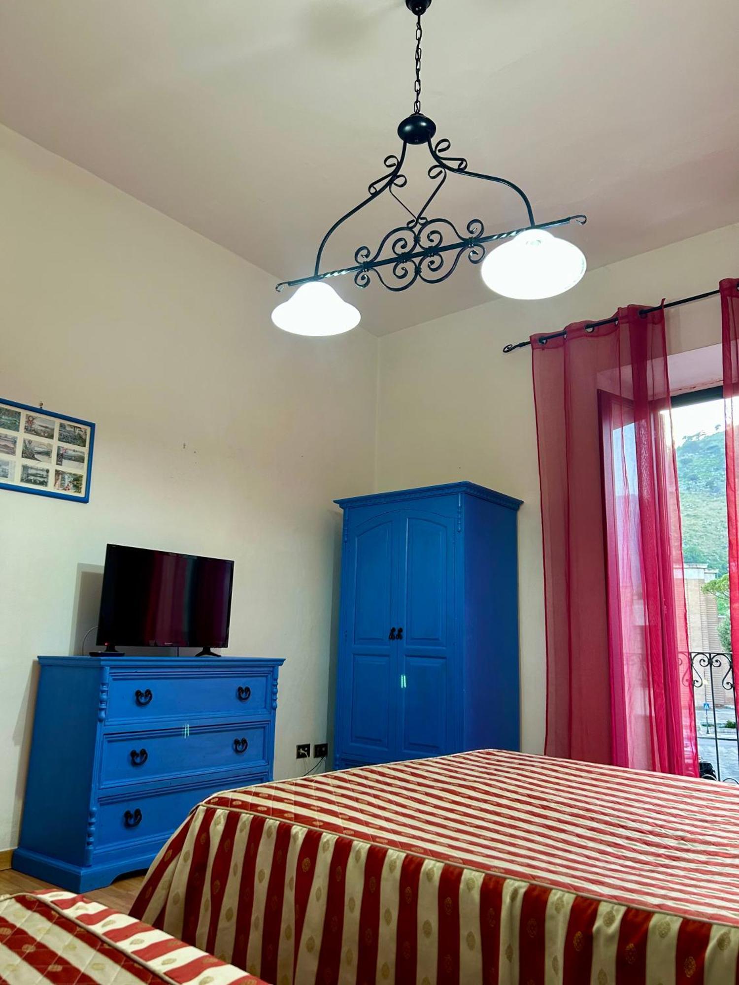פורמיה Holiday House Ginevra מראה חיצוני תמונה