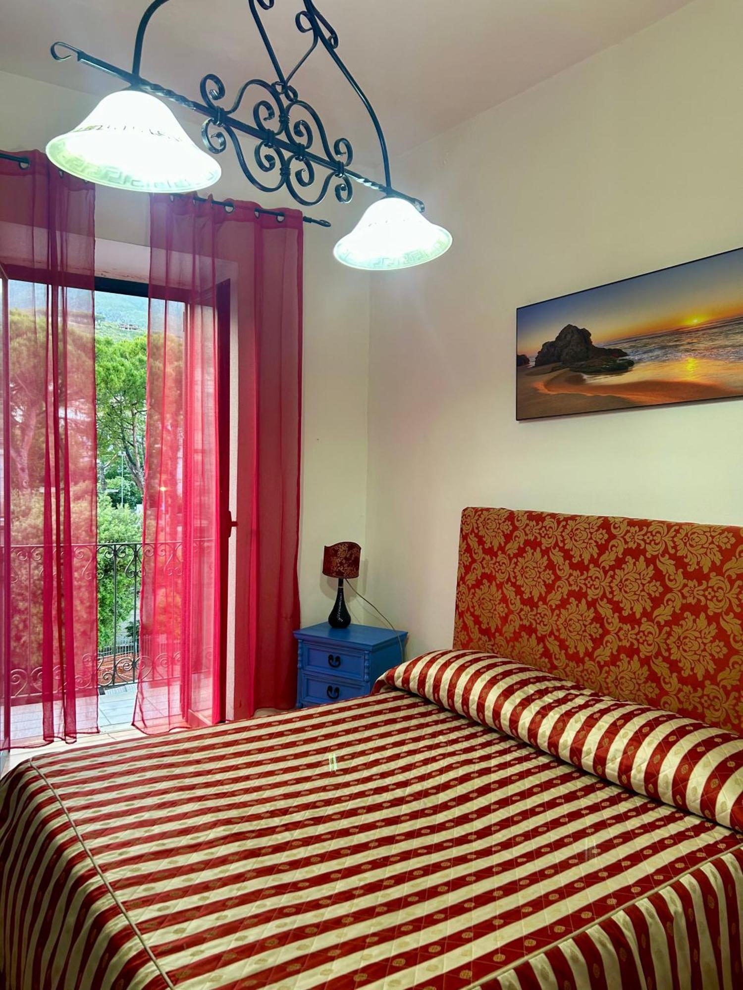 פורמיה Holiday House Ginevra מראה חיצוני תמונה